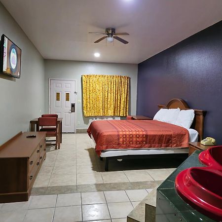 Texas Inn And Suites Rgv เอดินเบิร์ก ภายนอก รูปภาพ