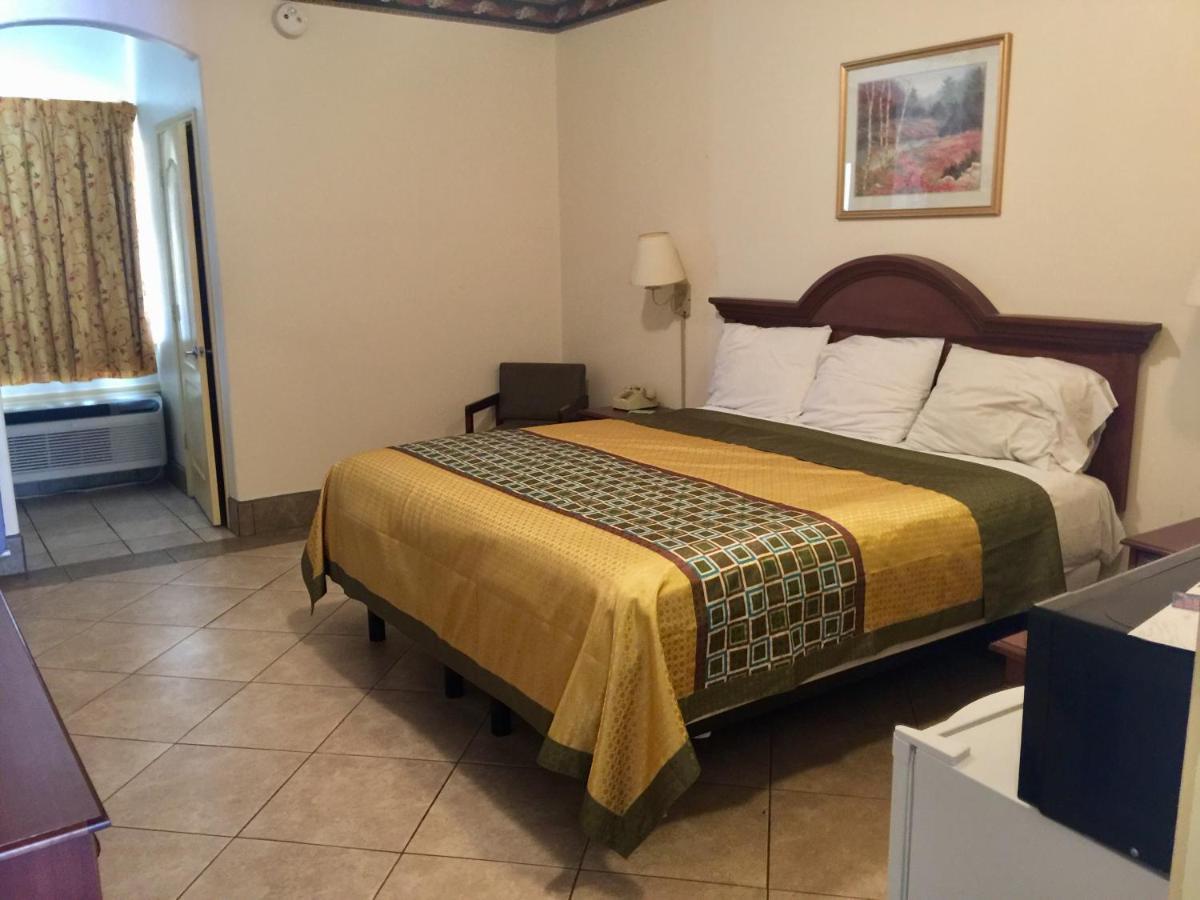 Texas Inn And Suites Rgv เอดินเบิร์ก ภายนอก รูปภาพ