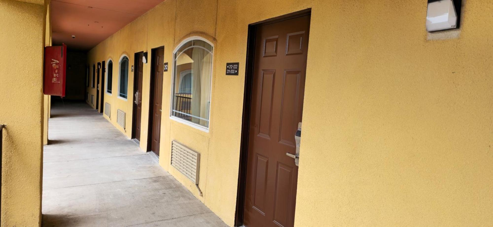 Texas Inn And Suites Rgv เอดินเบิร์ก ภายนอก รูปภาพ
