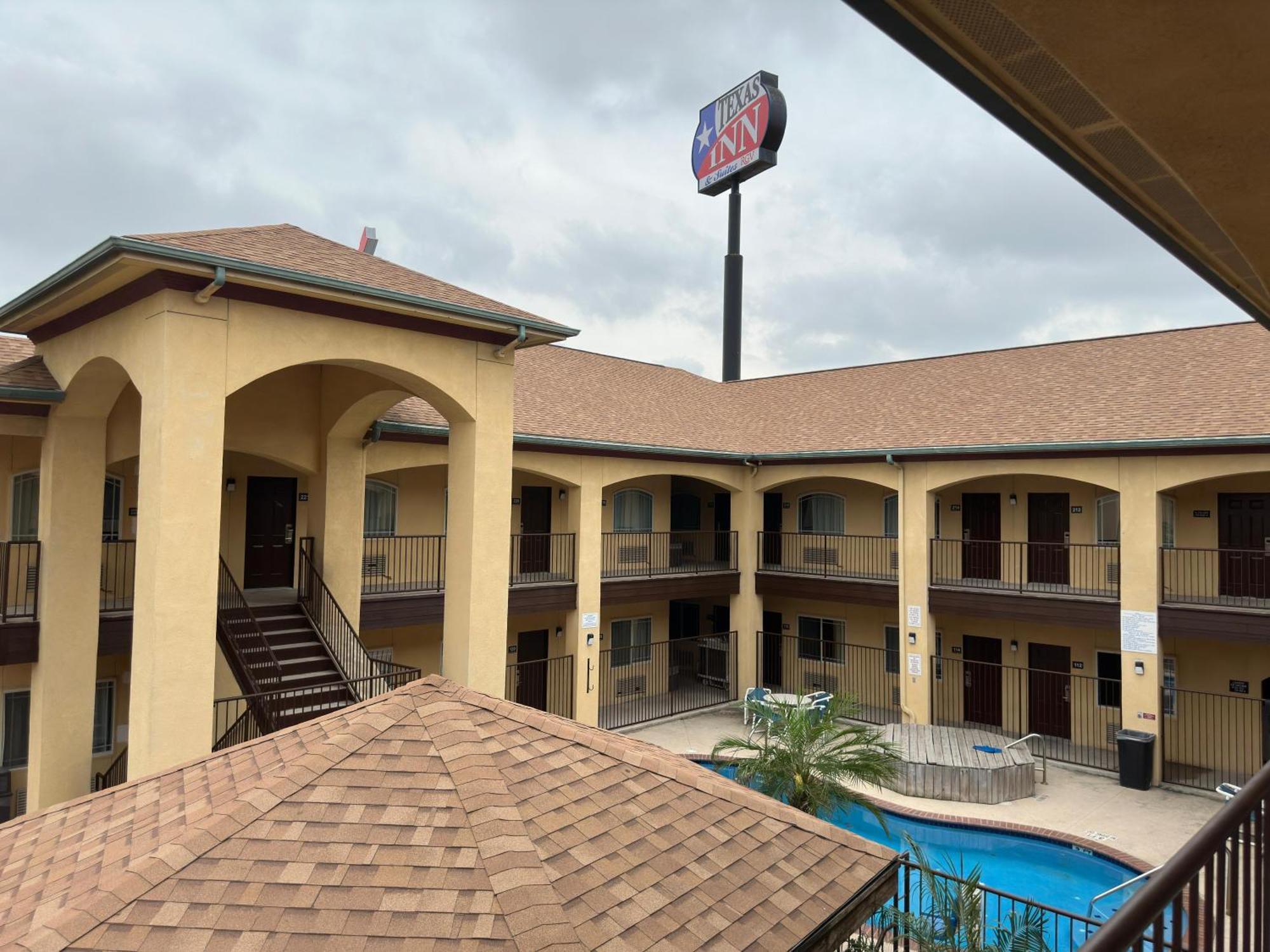 Texas Inn And Suites Rgv เอดินเบิร์ก ภายนอก รูปภาพ