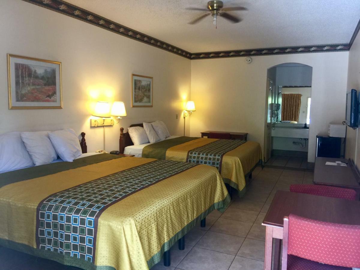 Texas Inn And Suites Rgv เอดินเบิร์ก ภายนอก รูปภาพ